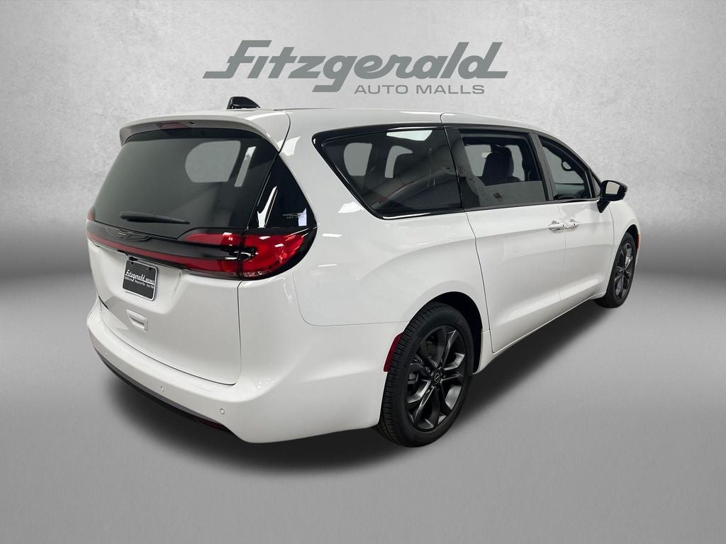 2026 Chrysler Pacifica PACIFICA SELECT