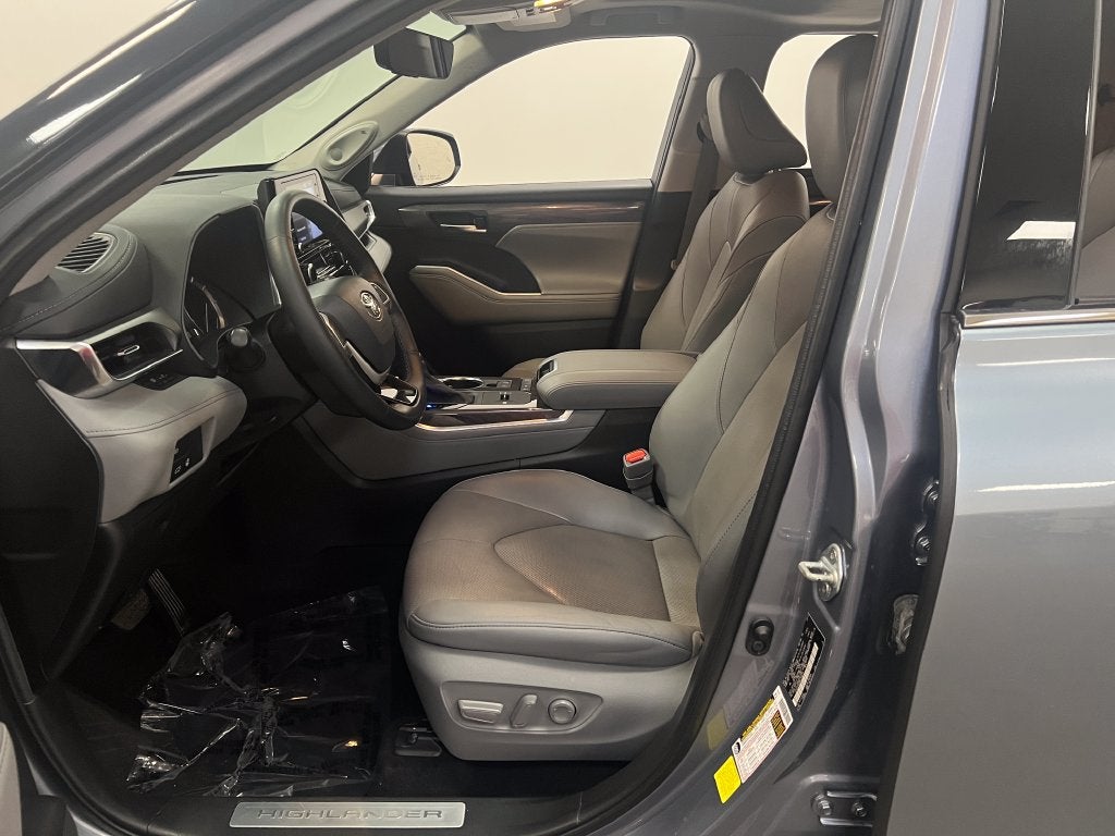 2022 Toyota Highlander Limited
