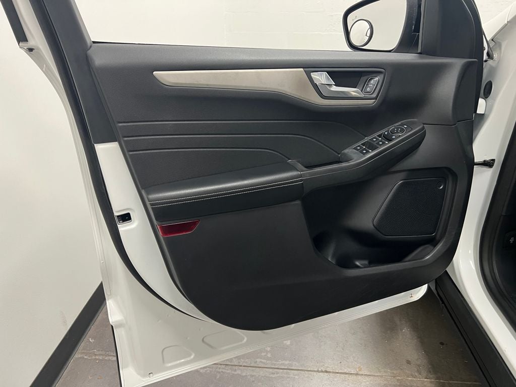 2021 Ford Escape SE Hybrid