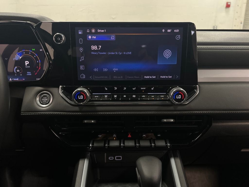 2024 Chevrolet Colorado LT