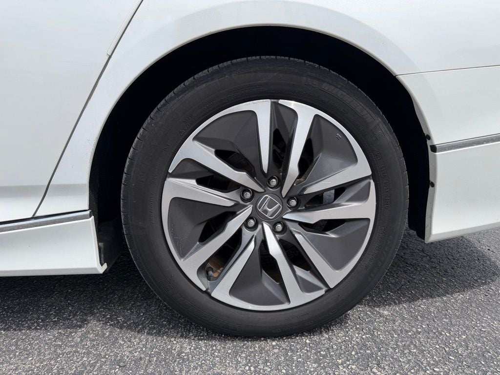 2019 Honda Accord Hybrid Touring