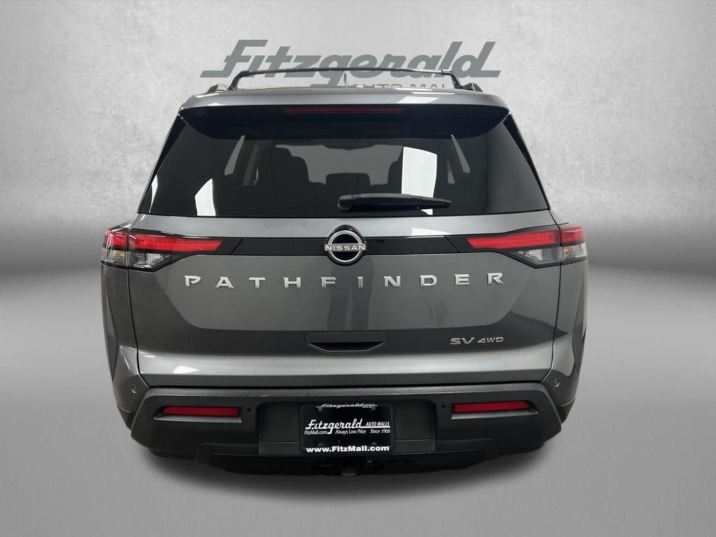 2022 Nissan Pathfinder SV
