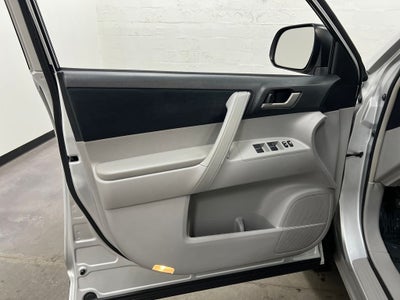 2013 Toyota Highlander Base Plus V6