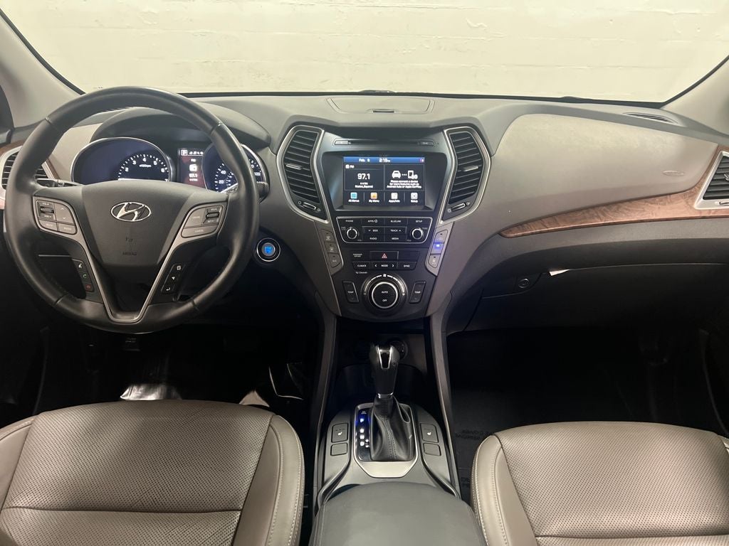 2017 Hyundai Santa Fe SE