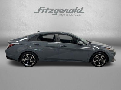 2022 Hyundai Elantra Hybrid Limited