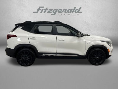 2022 Kia Seltos Nightfall