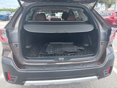 2022 Subaru Outback Touring XT