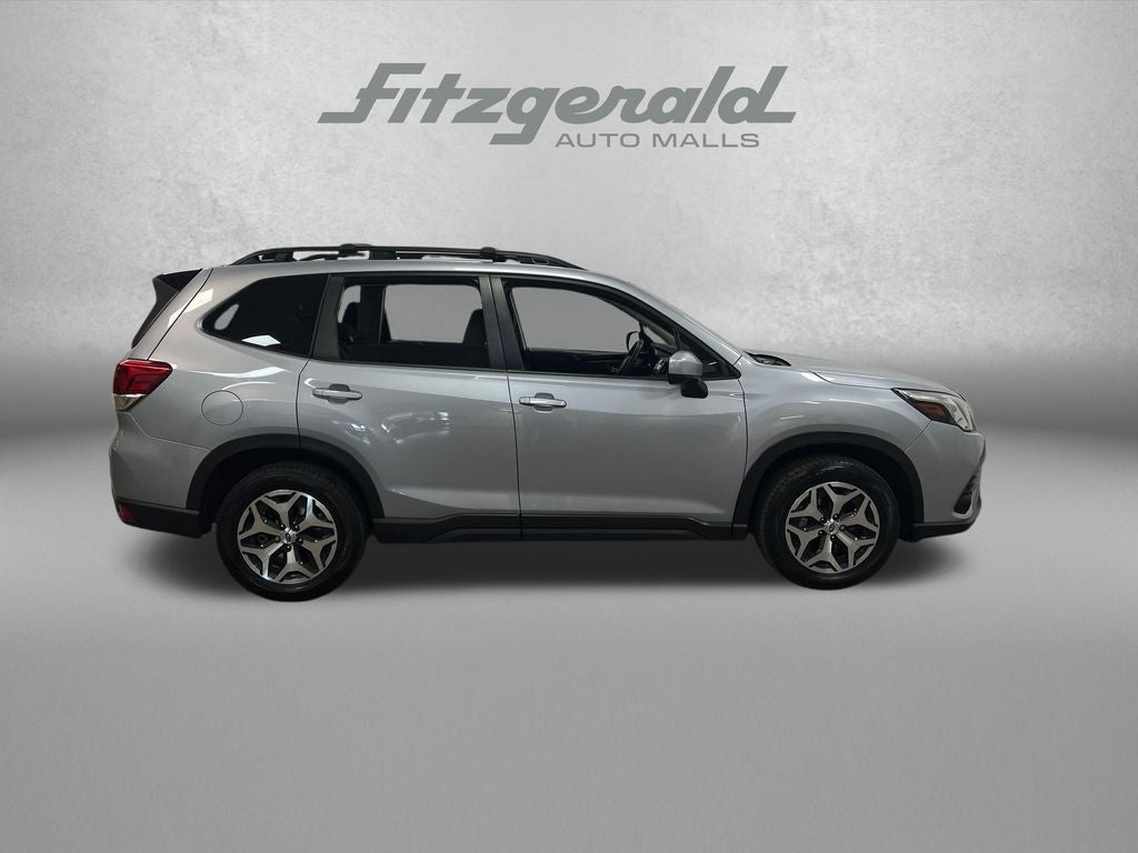 2024 Subaru Forester Premium