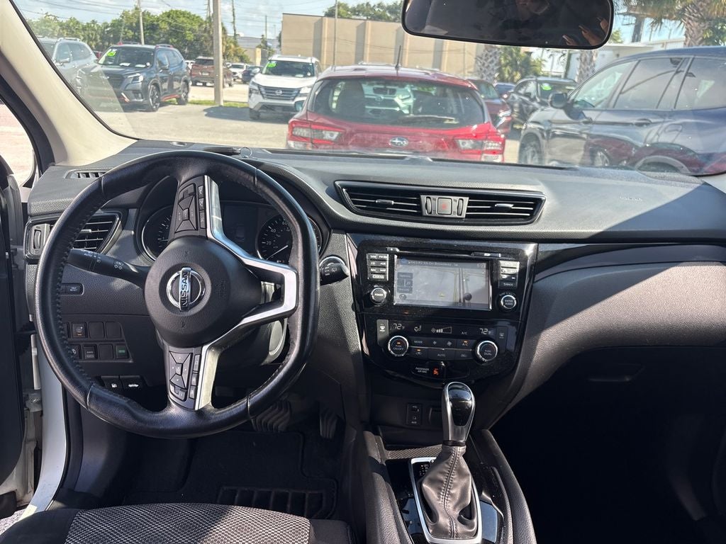 2017 Nissan Rogue Sport SV